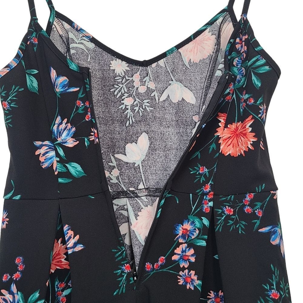 Speechless Fit Flair Skater Strappy Womens Dress Black Floral Size Medium - Picture 9 of 11